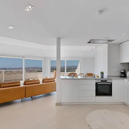 Penthouse With Ocean & City View